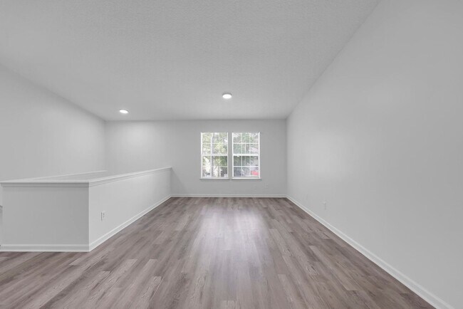 Foto del edificio - FREE RENT FOR THE MONTH OF NOV 25 | RENOVA...