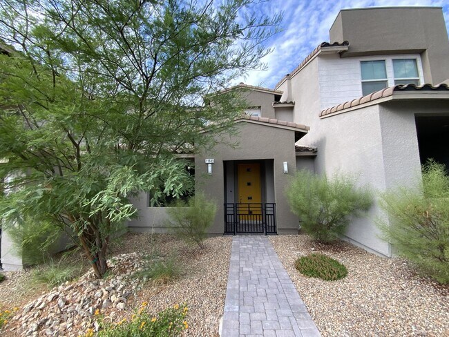 Foto del edificio - Townhouse in Summerlin North