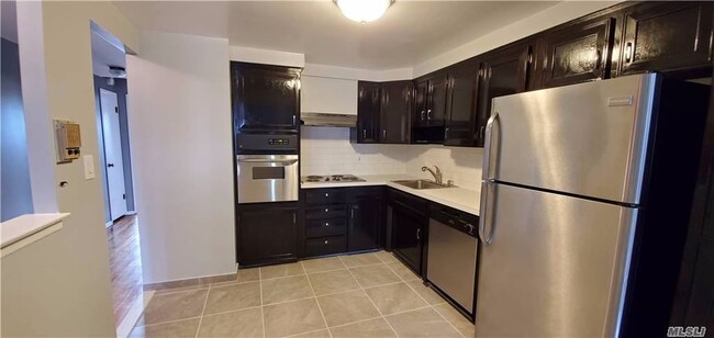 Building Photo - 41-64-64 Little Neck Pkwy