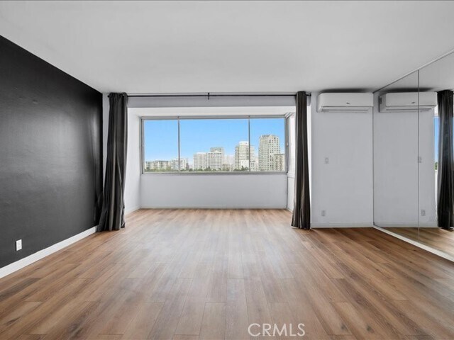 Foto del edificio - 969 Hilgard Ave