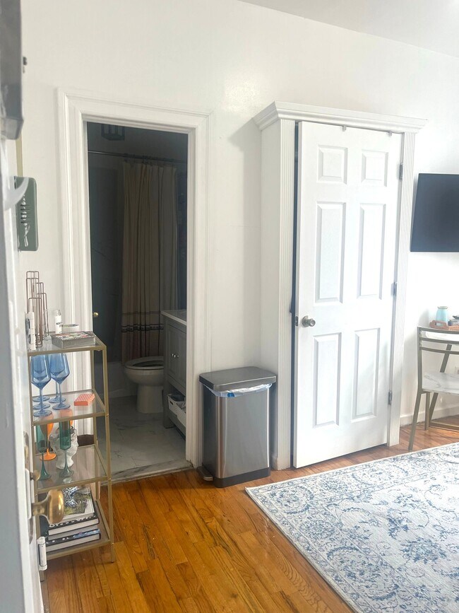 Foto del edificio - 753 E 6th St