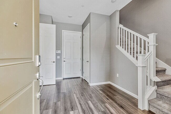 Foto del edificio - 6436 Laguna Seca Ln