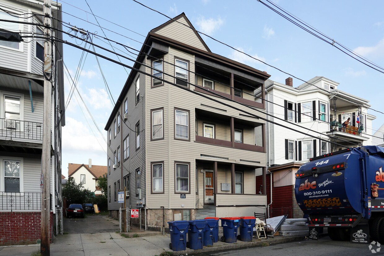 Primary Photo - 311 N Front St