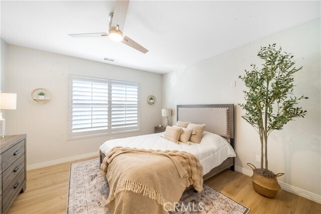 Foto del edificio - 52154 Rosewood Ln