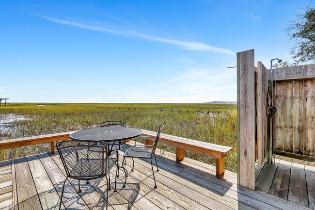 Foto del edificio - 2 br, 1 bath House - 2314 East Blvd Chiefs...