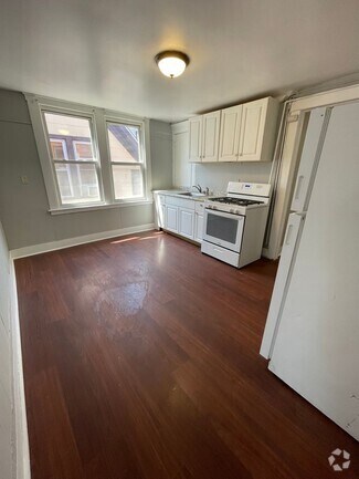 Building Photo - 11 Dorman St