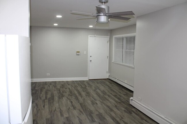 Foto del edificio - 6969 N Ashland Blvd