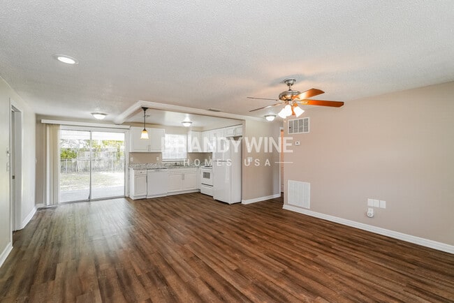 Building Photo - 8509 Portulaca Ave