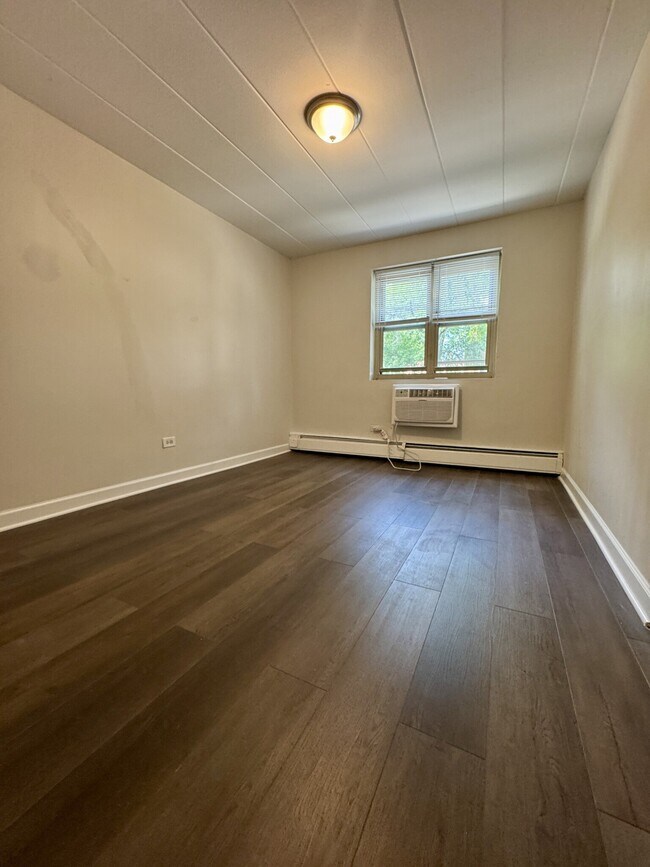 Foto del edificio - 7301 Ridge