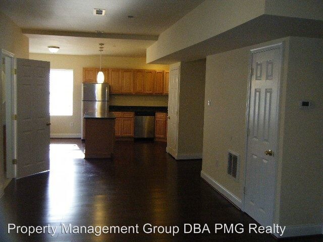 Building Photo - 569 N 20th St