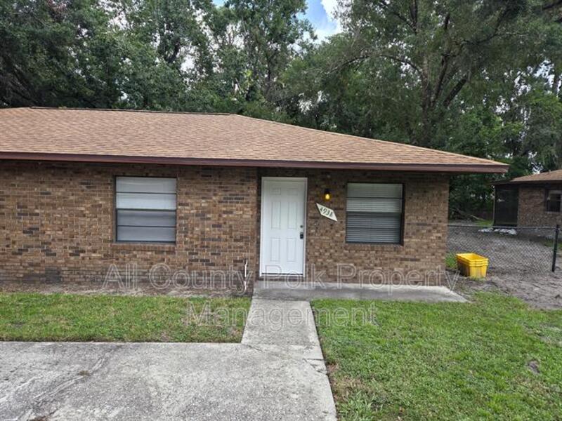 Primary Photo - 4938 Malibu Ct