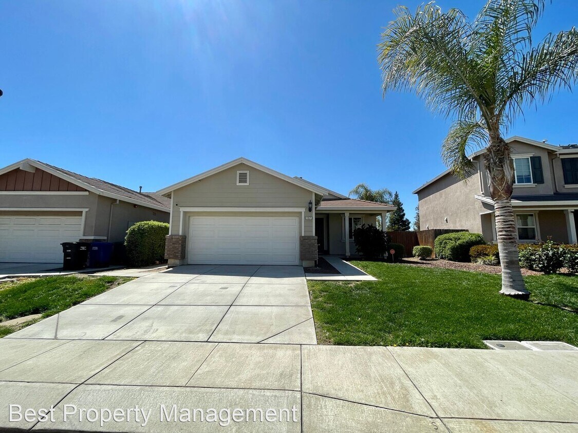 Foto principal - 3 br, 2 bath House - 117 Silver Bell Way