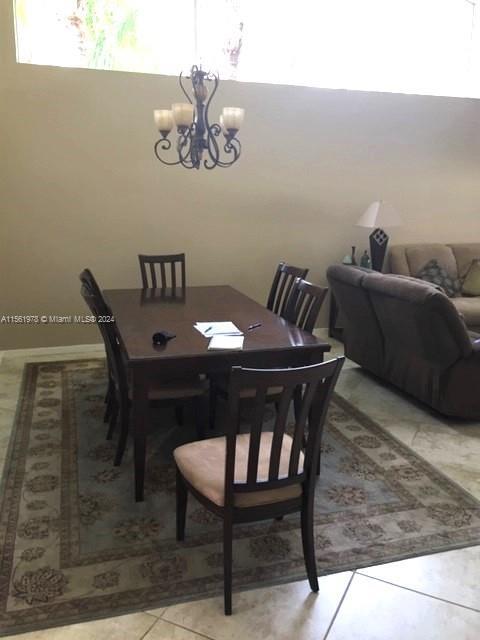 Foto del edificio - 401 Sabal Palm Ln