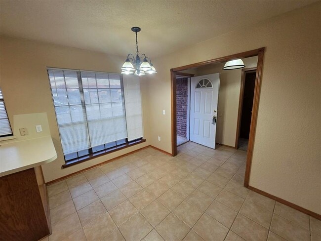 Foto del edificio - 1917 Overland Trail