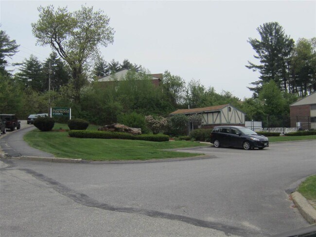 Building Photo - 131 English Village Rd