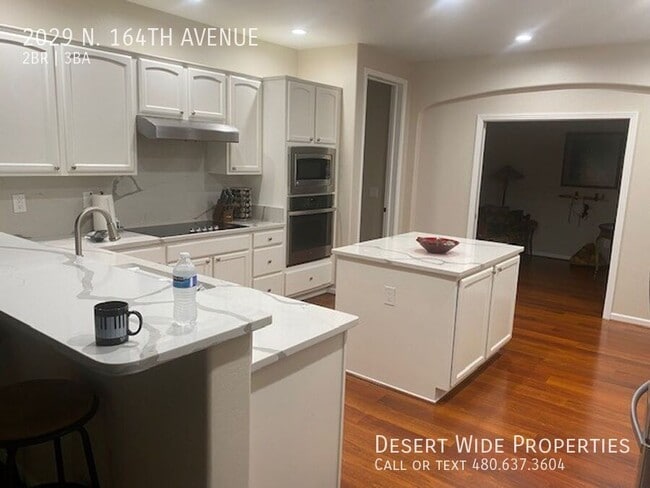 Foto del edificio - 2029 N 164th Ave