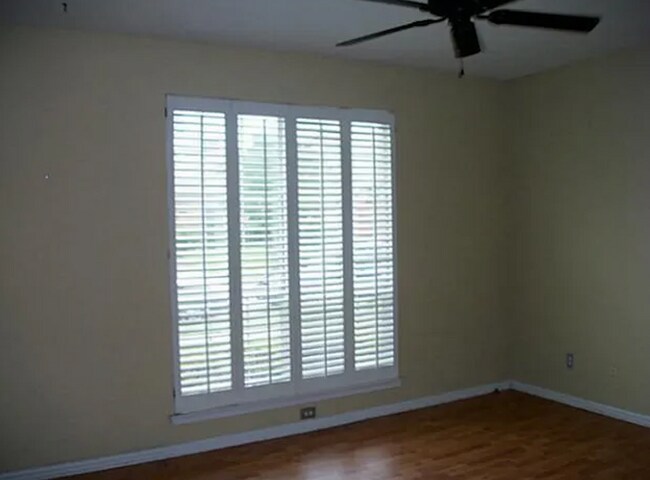 Building Photo - 1331 Overlook Dr