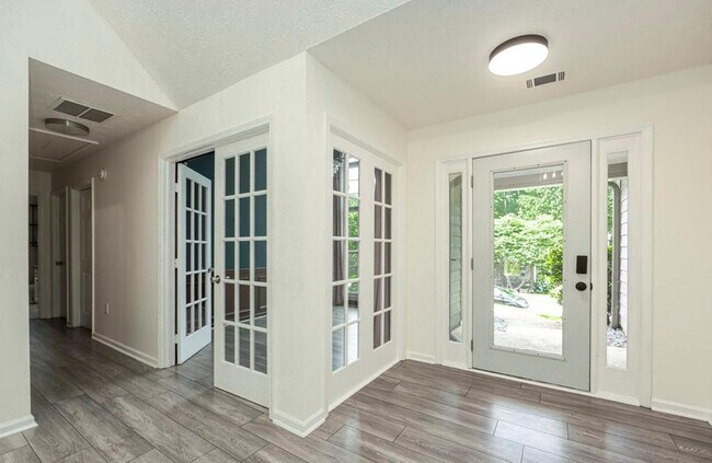 Building Photo - 5377 Fawn Ivey Ln
