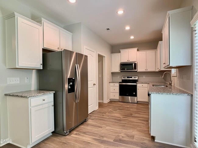 Building Photo - 131 Diploma Dr