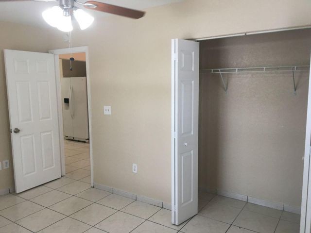 Foto del edificio - 9769 NW 127th St