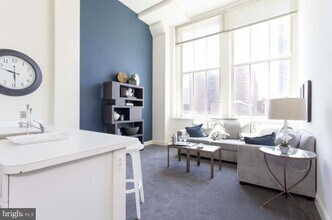 Building Photo - 2121 41 Market Street Unit 703