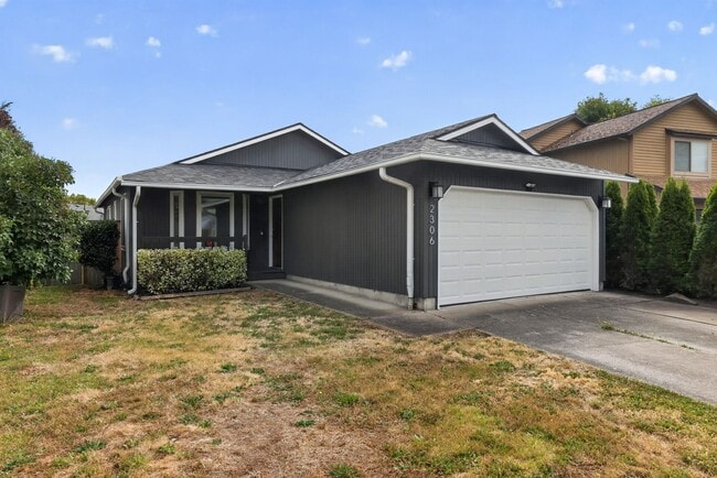 Building Photo - Charming Single-Level Home with Fresh Updates & Pet-Friendly Yard!
