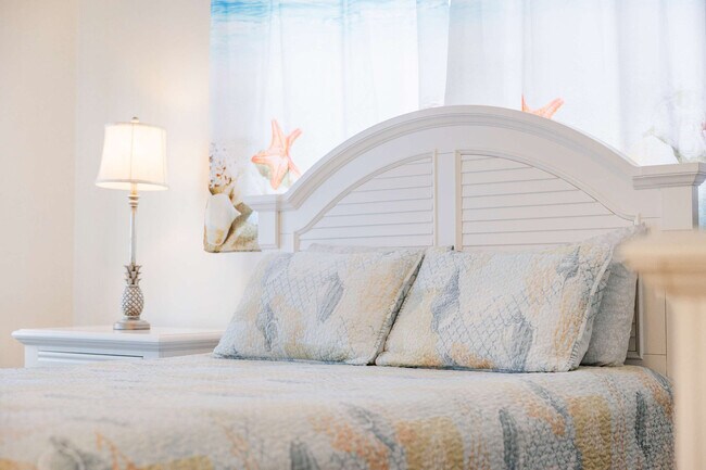 Building Photo - 6216 102nd Terrace N