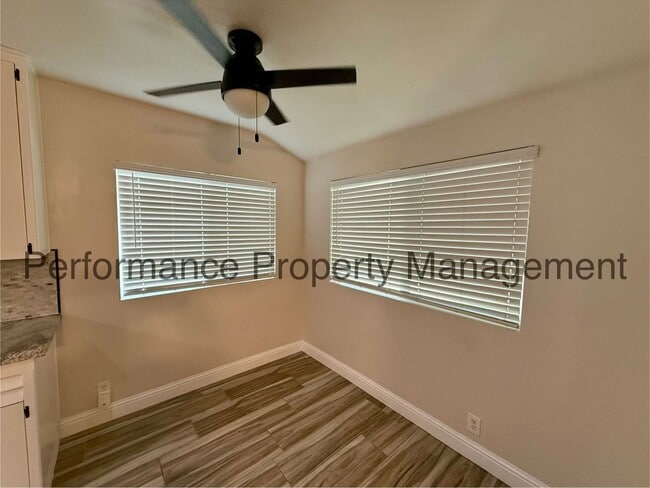 Building Photo - Gorgeous 3 Bed/3 Bath E Bakersfield Home w/ RBP & $0 Deposit Option