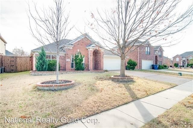Foto principal - 3 br, 2 bath House - 15xxx Palo Pinto Drive