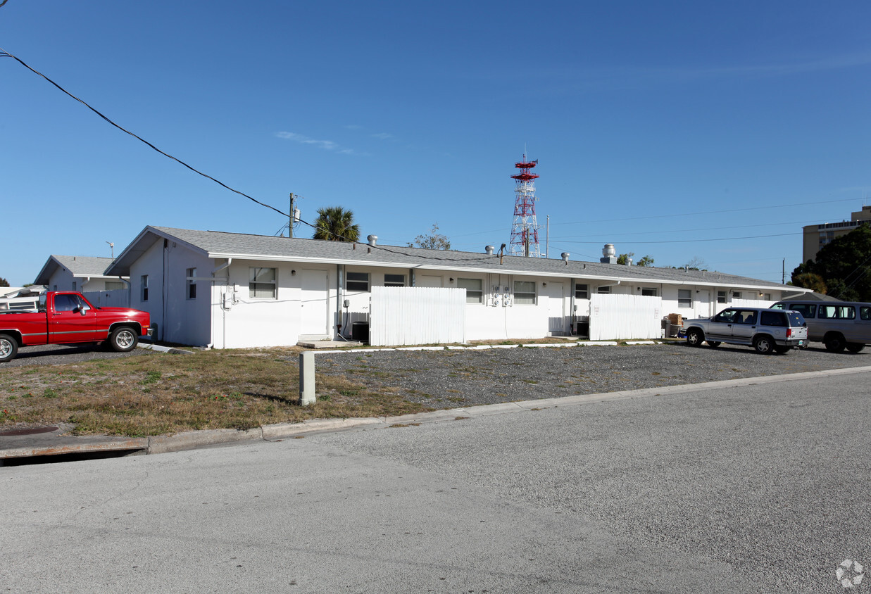 Foto del edificio - Veteran's Transitional Facility