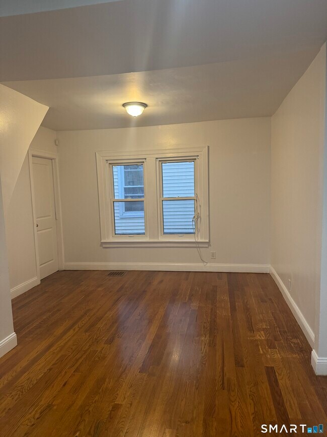 Foto del edificio - 1248 Pembroke St