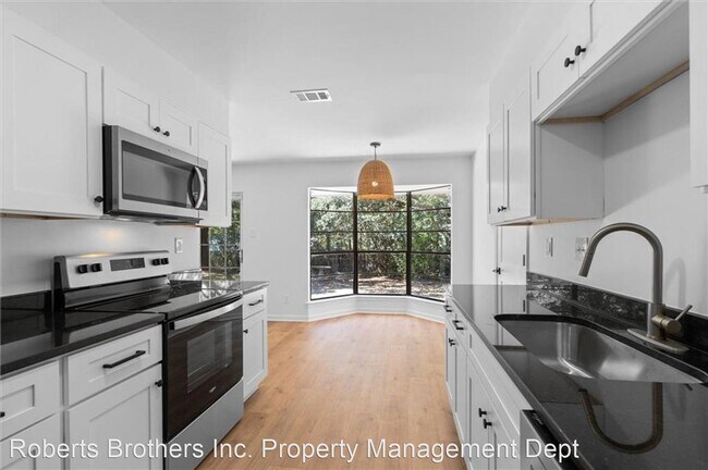 Building Photo - 4 br, 2 bath House - 1628 Longwood Court