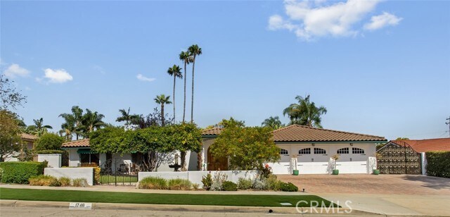 Building Photo - 1746 N Vallejo Way
