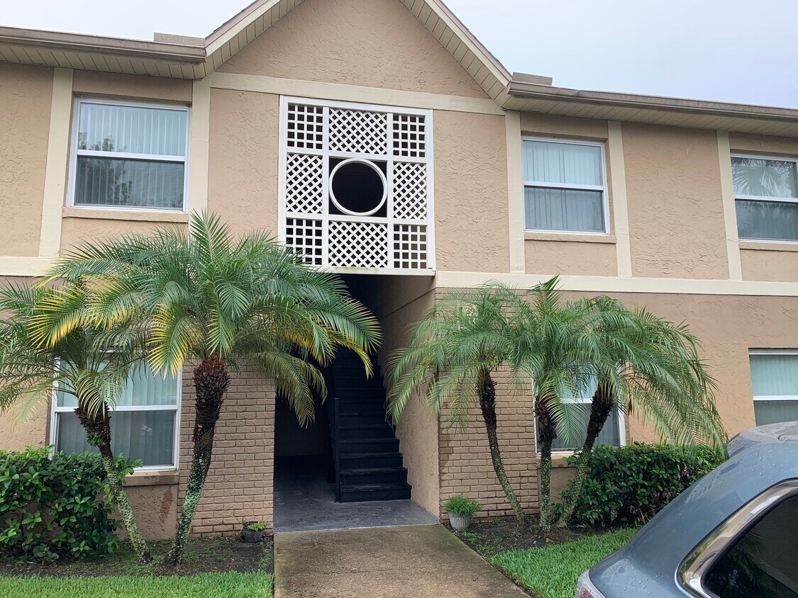 9831 Barley Club Dr, Orlando, FL 32837 Condo for Rent in Orlando, FL