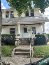 Building Photo - 1138 Williams Ave NE