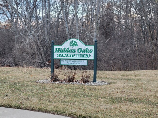 Interior Photo - Hidden Oaks