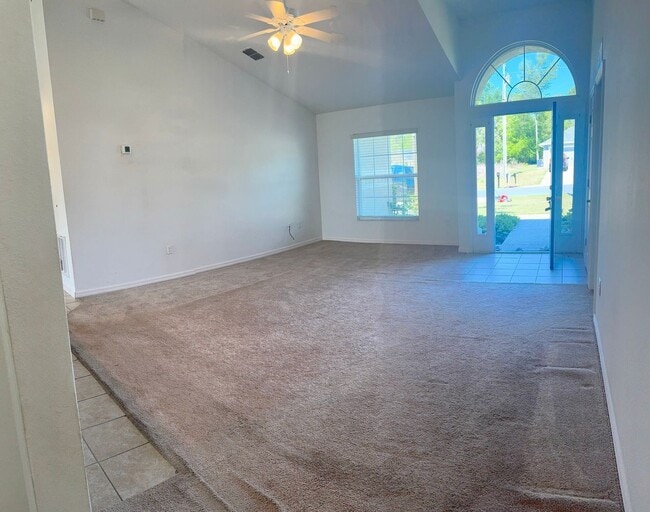 Building Photo - Spacious 4-Bedroom Home for Rent in Ocala!