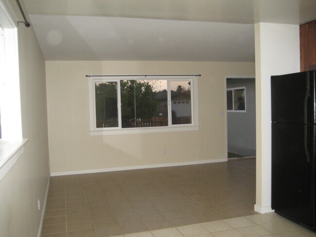 Building Photo - 200 Jeter St