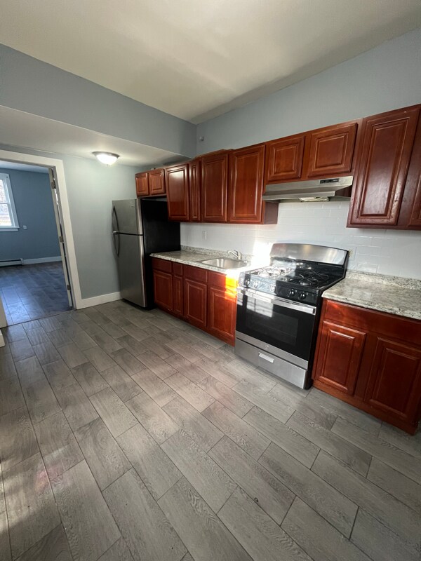 Building Photo - 54 Princeton St