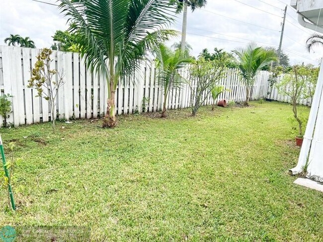 Building Photo - 3500 NW 121st Ave