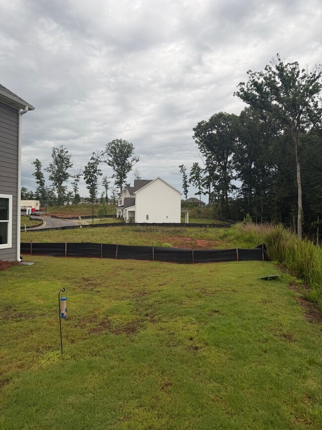 Building Photo - 225 Hickory Grv Ln