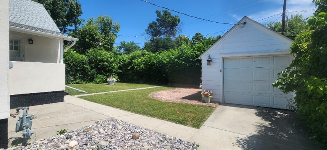 Building Photo - 2309 Virginia Ln