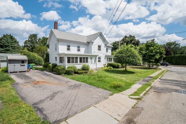 Foto del edificio - 92 Clinton Pl