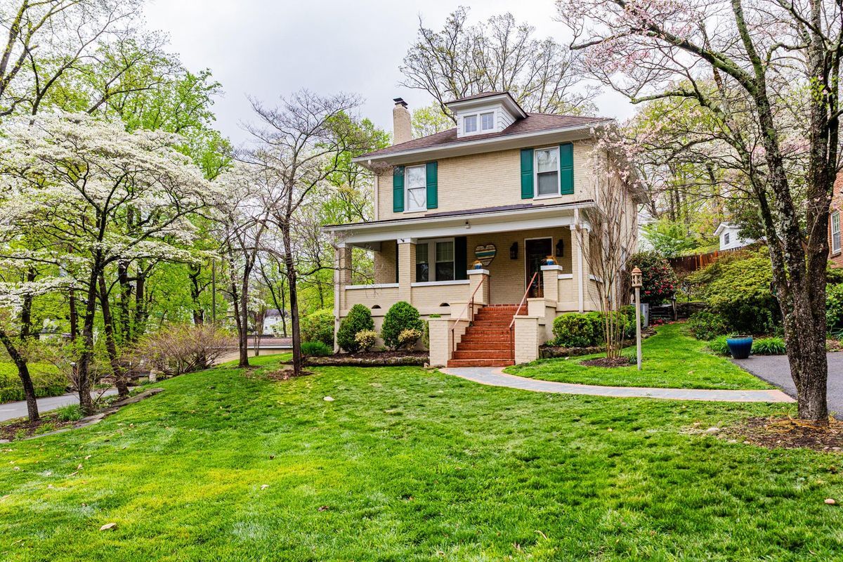 Foto principal - 3002 Maywood Ave SW