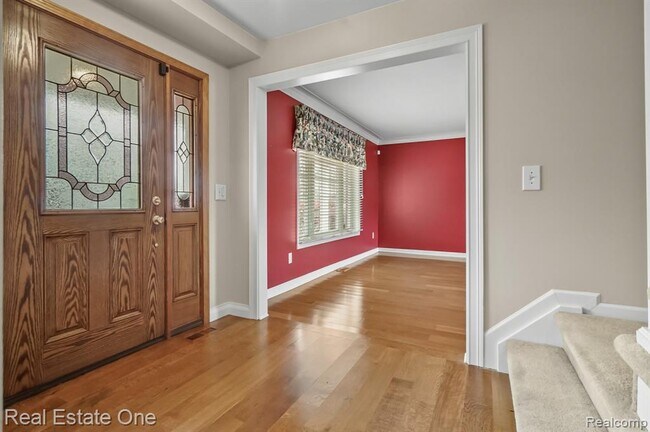 Foto del edificio - 4147 Greensboro Dr