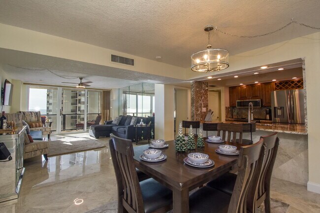 Foto del edificio - Ocean Front 2/2 at Clearwater Beach!