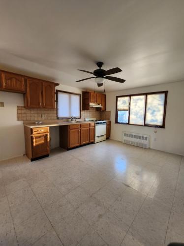 Building Photo - 577 Avenue Z
