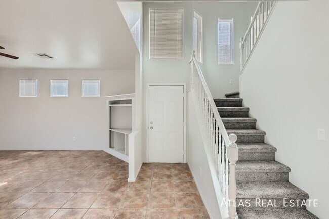 Foto del edificio - 5920 N Buckwood Mote St