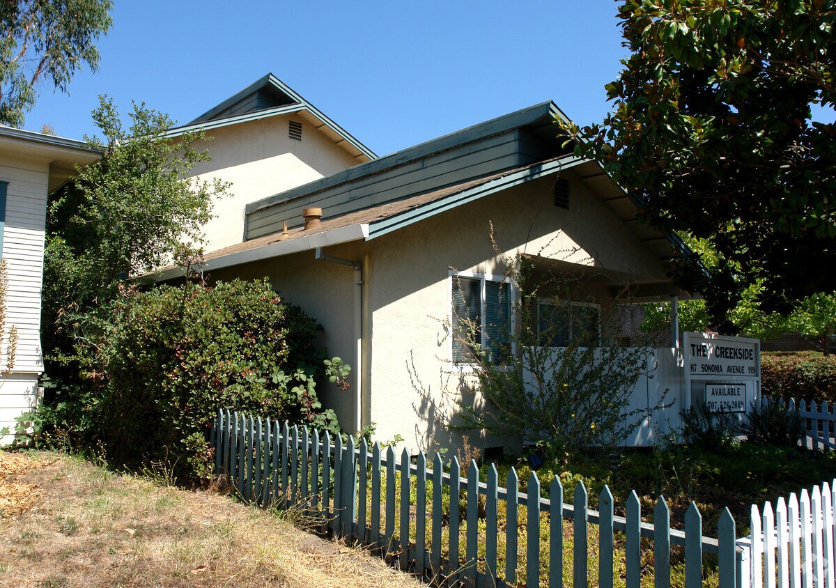 Building Photo - 917-919 Sonoma Ave