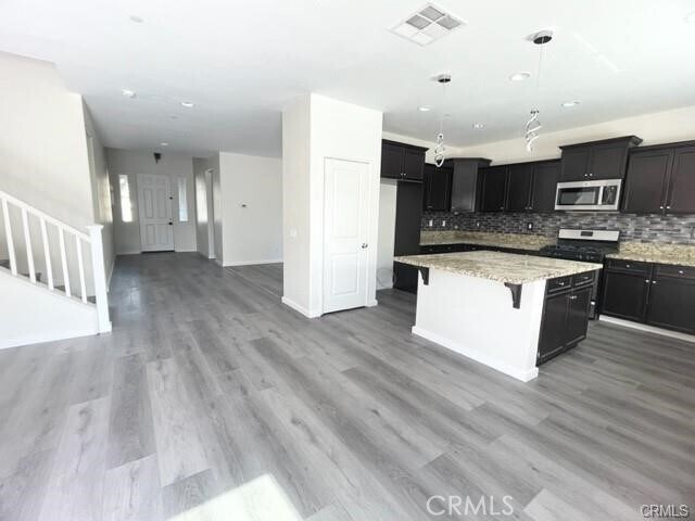 Foto del edificio - 4759 Brison Ct